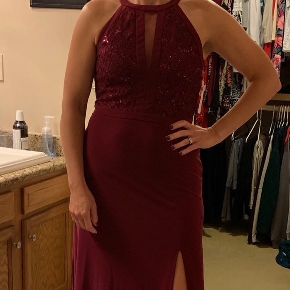 Long formal dress, size 10. - Picture 1 of 4